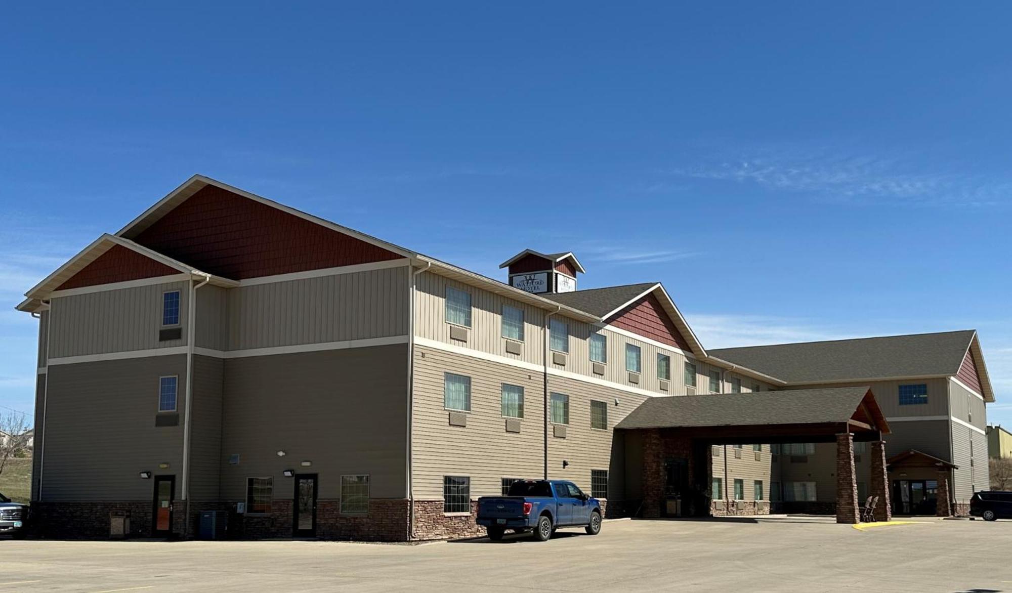 The Watford Watford City Exterior foto