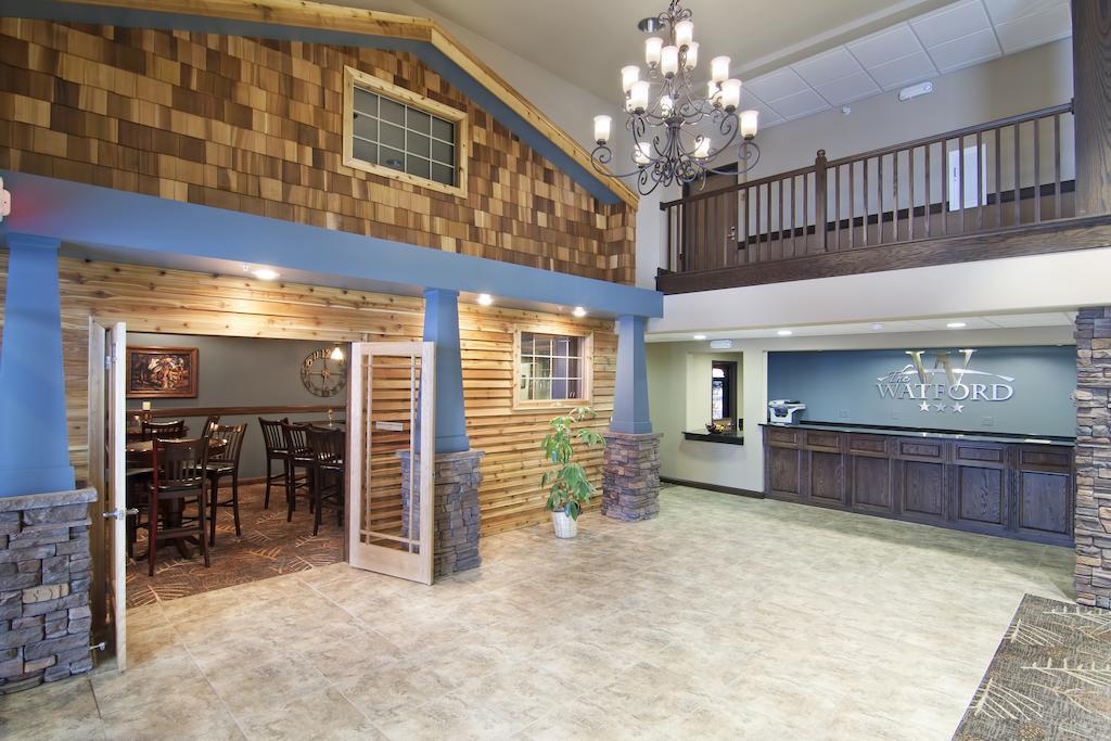The Watford Watford City Exterior foto